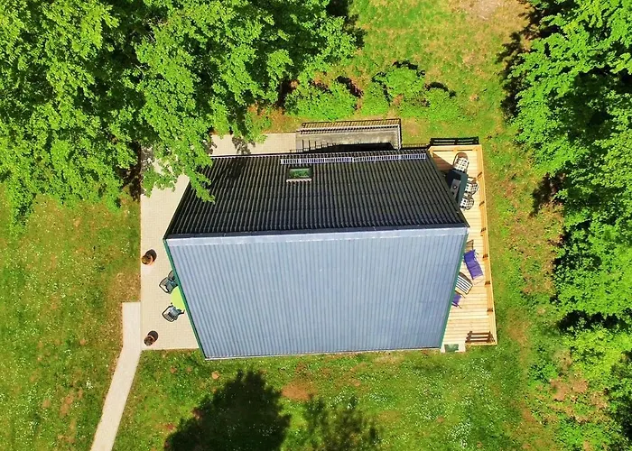 Dom wakacyjny Hannah 100